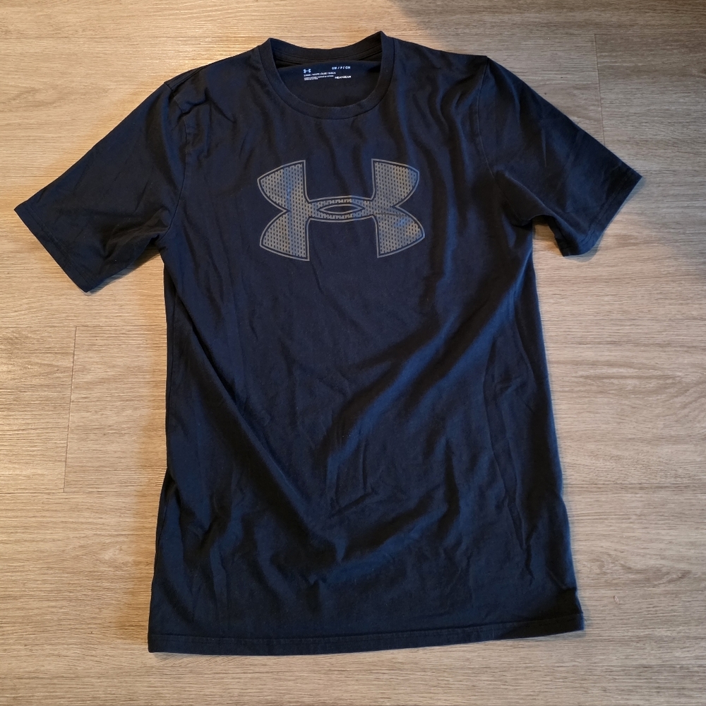 Under Armour Black Logo T-shirt Used Small
